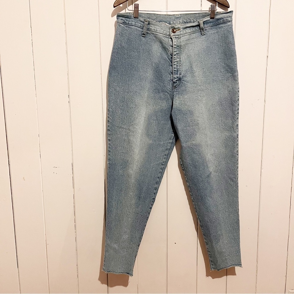 Studio Blues “It’s an Attitude” High waisted Mom Jeans. Size 18.